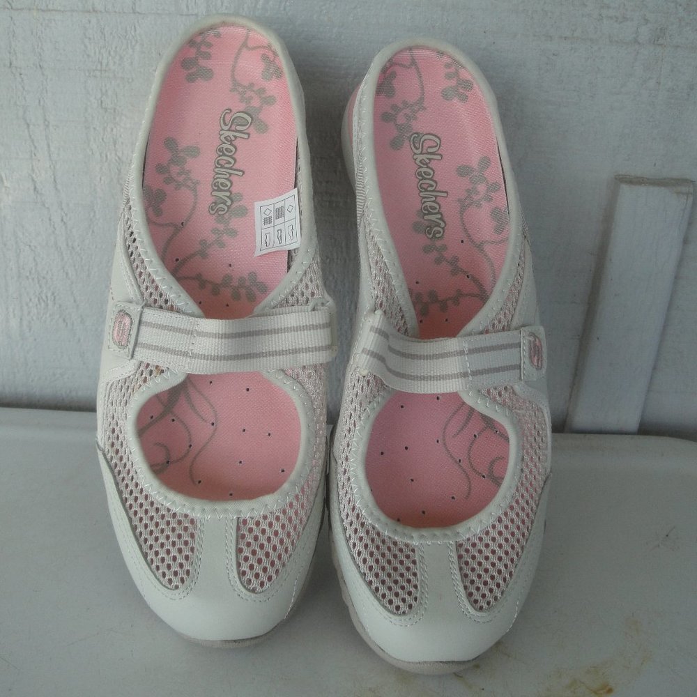 Skechers Mary Jane Mules Ladies Size 6 NWOT